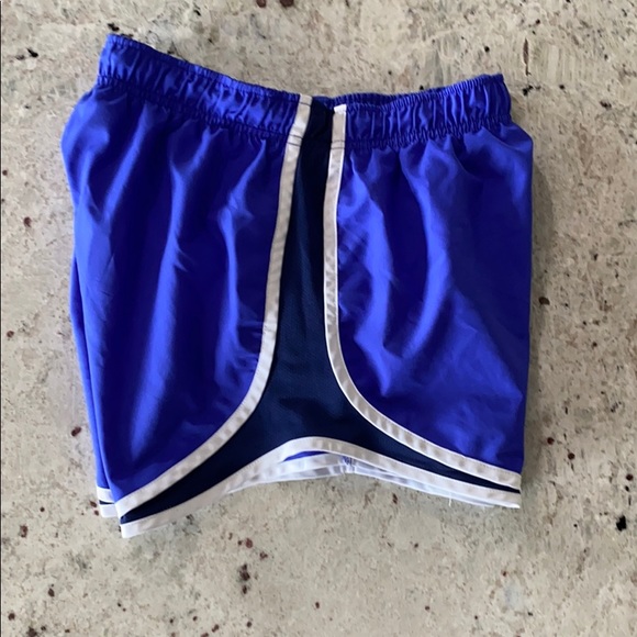 NIKE TEMPO DRY RUNNING SHORT - Picture 4 of 4